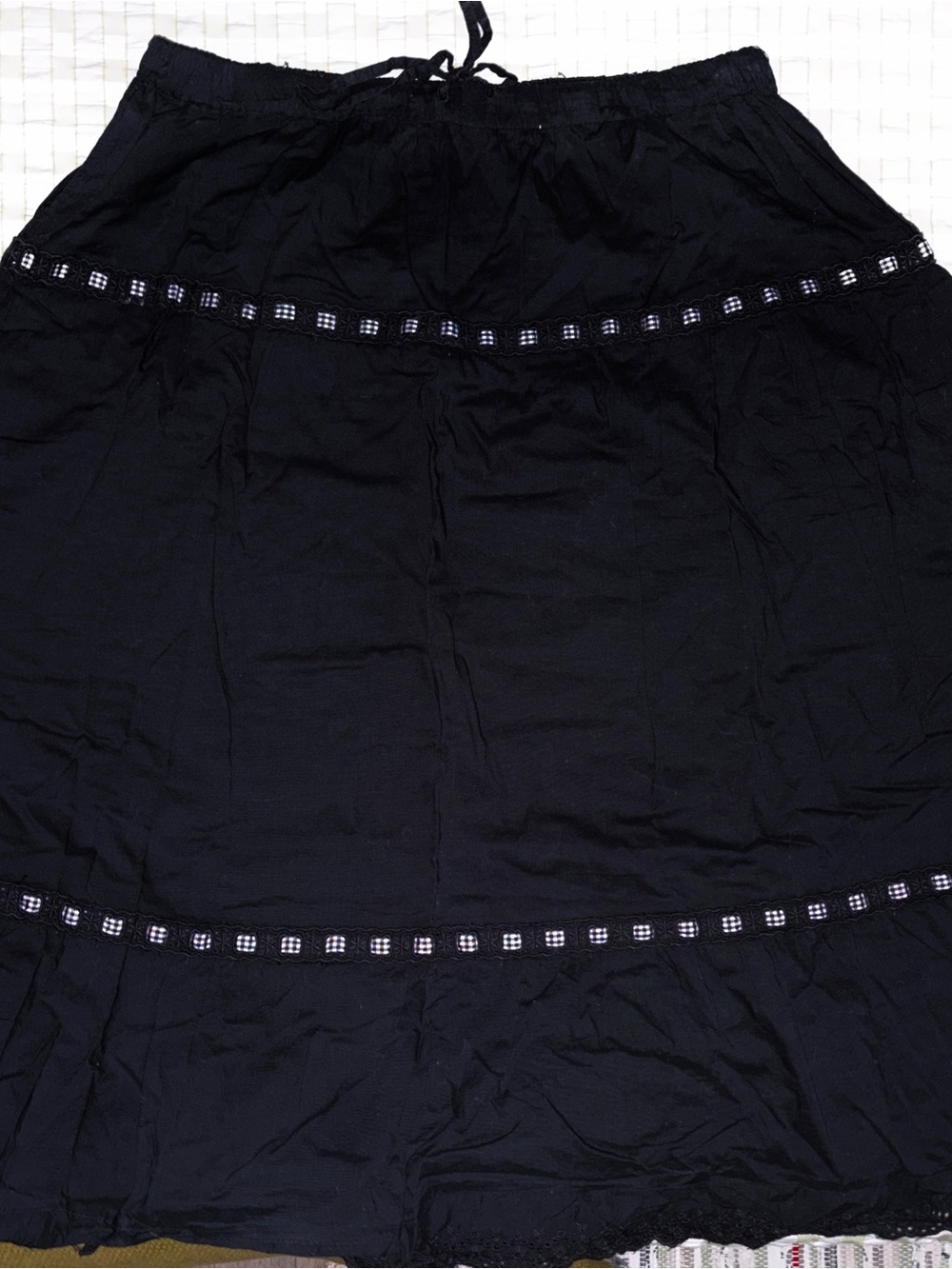Women’s Black Tiered Midi Skirt with Drawstring Waist